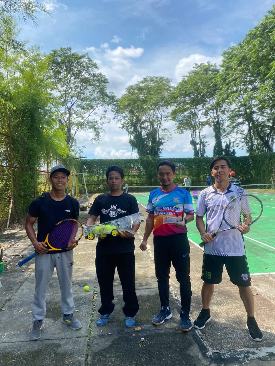 Dosen Teknik Informatika Serahkan Teknologi AI dan Robotika untuk Atlet Tenis Lapangan Duduk Disabilitas